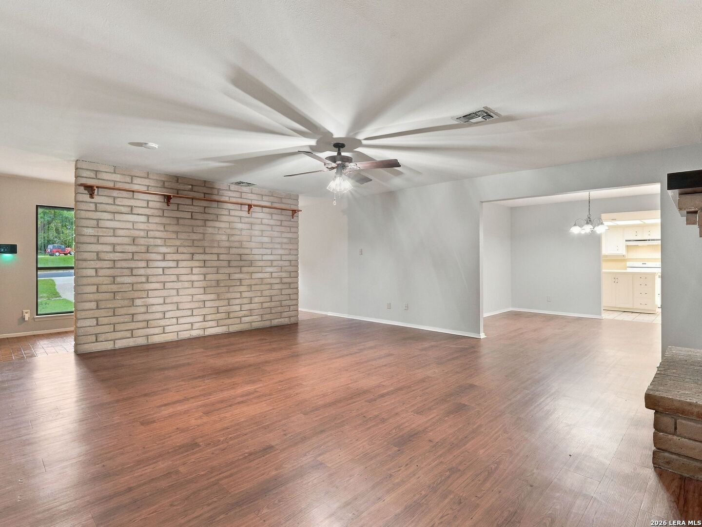 1744 Glen Road, Kerrville, TX 78028