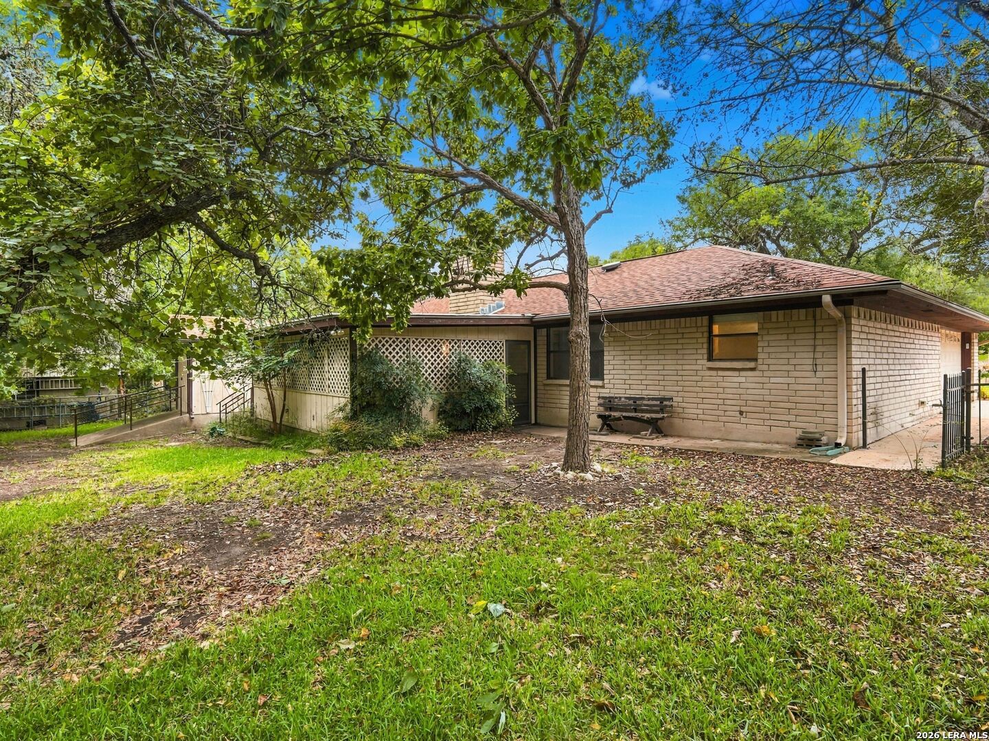 1744 Glen Road, Kerrville, TX 78028