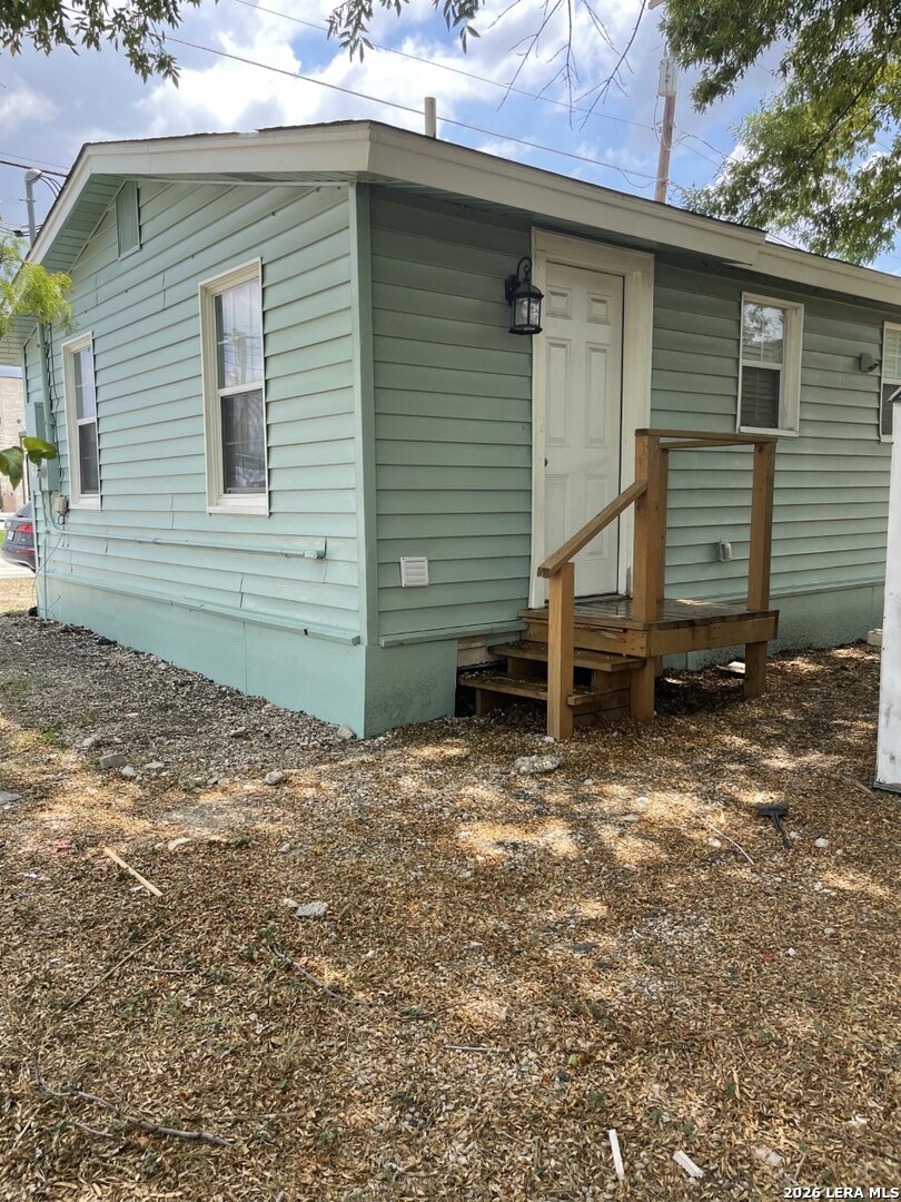 202 W LANGLEY BLVD, Universal City, TX 78148