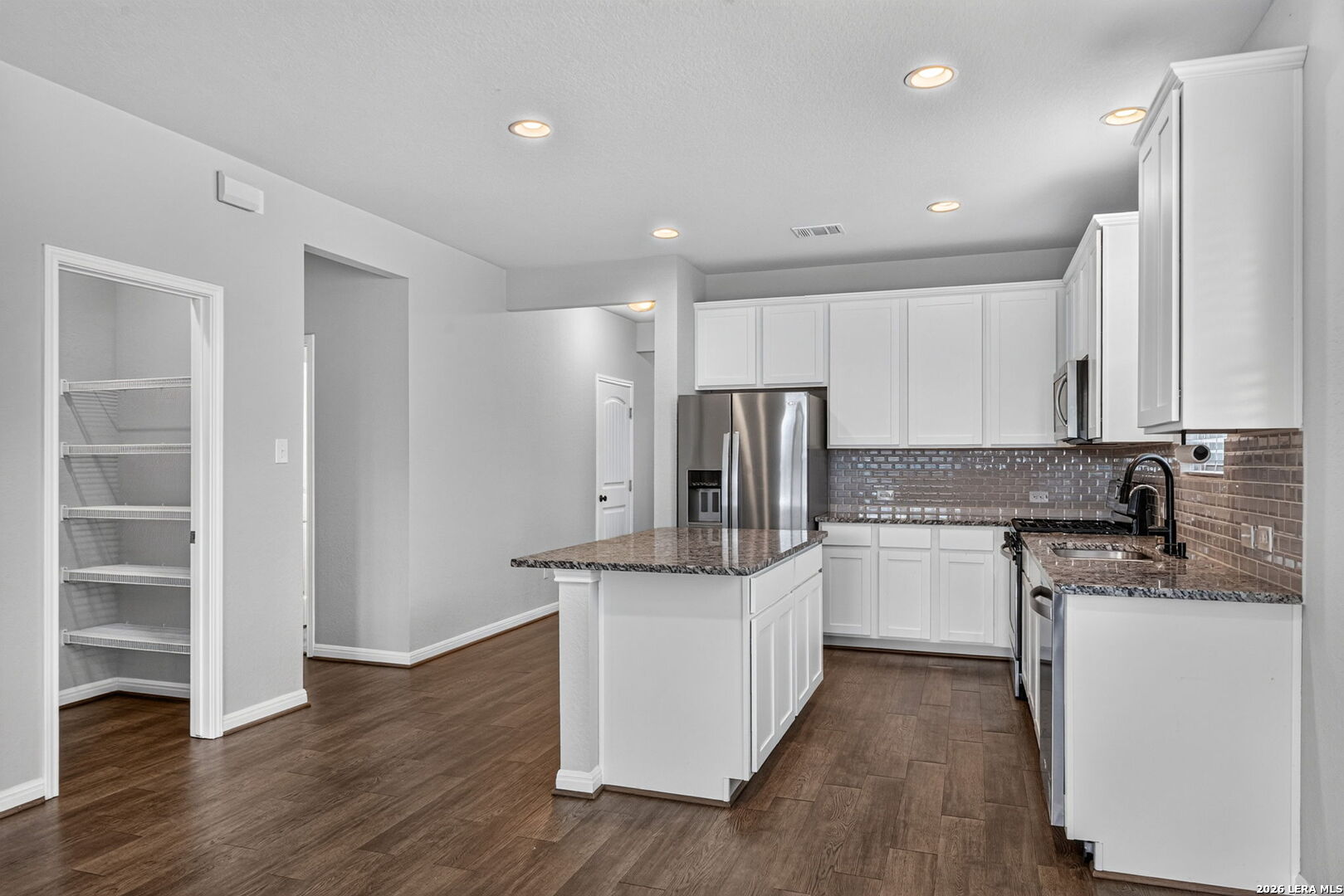 Island Kitchen