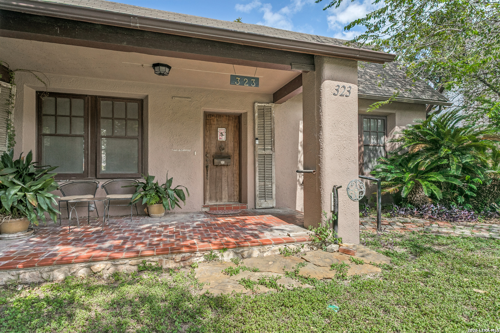 323 W LULLWOOD AVE, San Antonio, TX 78212