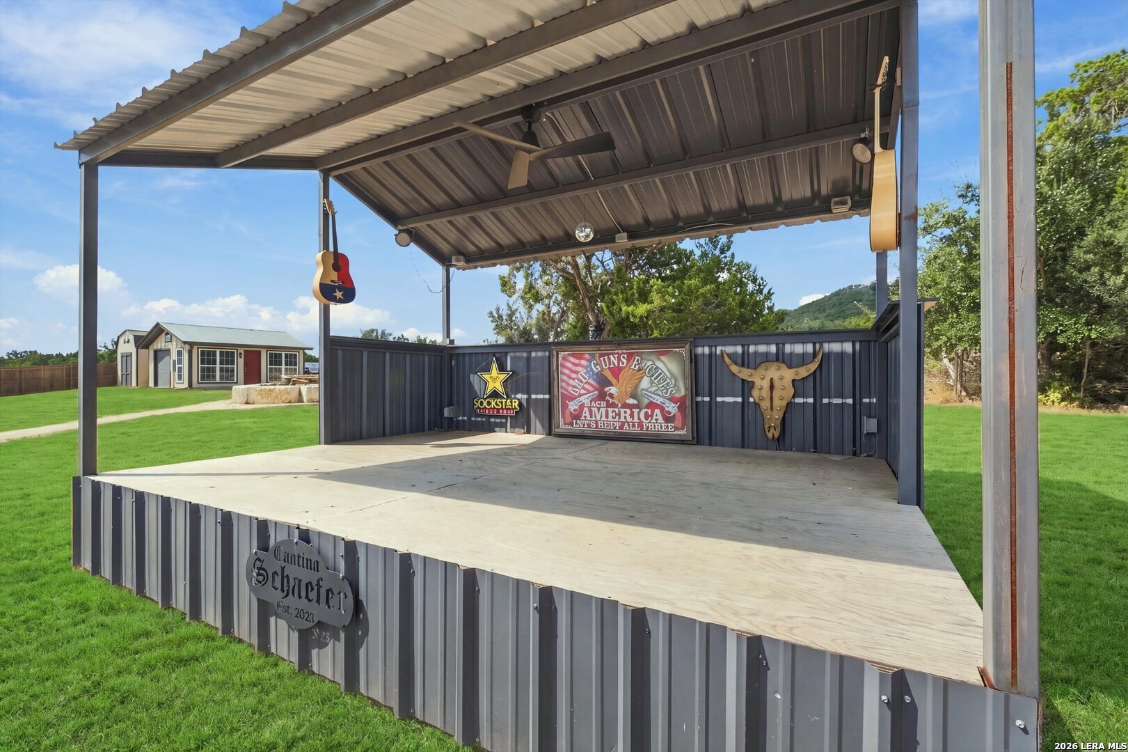 526 CHEYENNE TRL, Pipe Creek, TX 78063