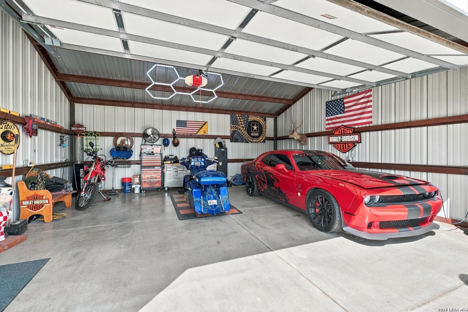 526 CHEYENNE TRL, Pipe Creek, TX 78063