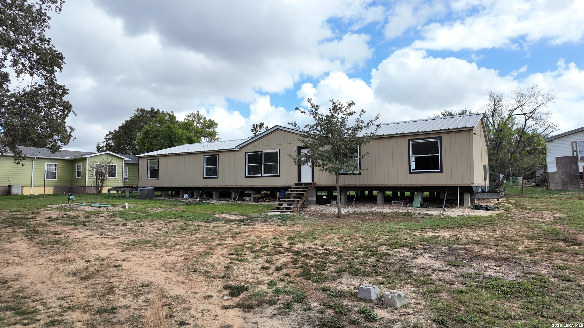 Property photo for 152 CHIERO LN, Seguin, TX