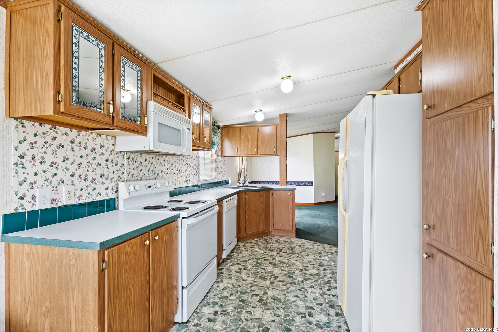 4320 County Road 331, Floresville, TX 78114