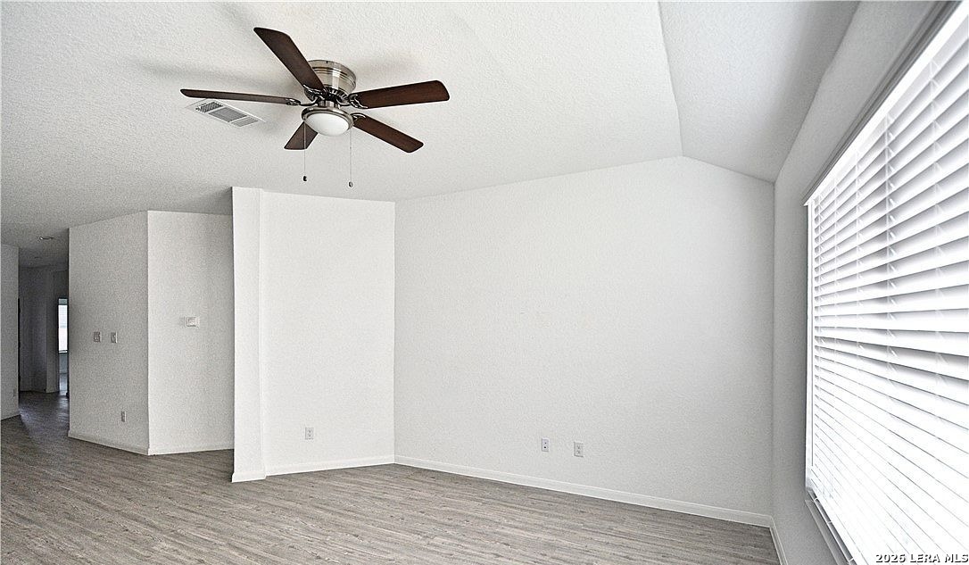 1208 Treehouse Ln, New Braunfels, TX 78130