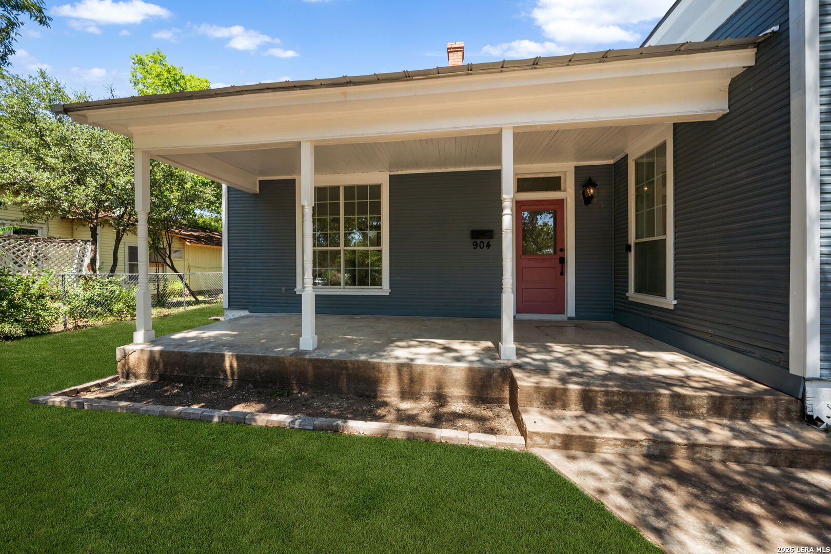 904 17TH ST, Hondo, TX 78861