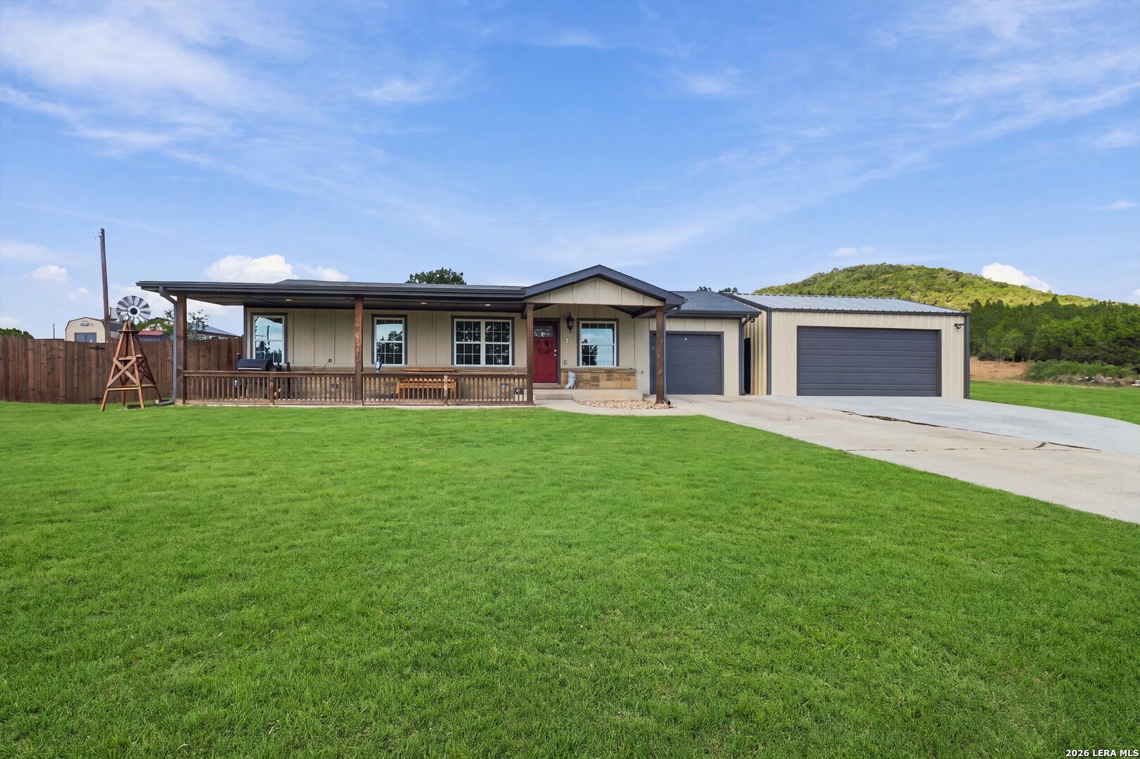 526 CHEYENNE TRL, Pipe Creek, TX 78063