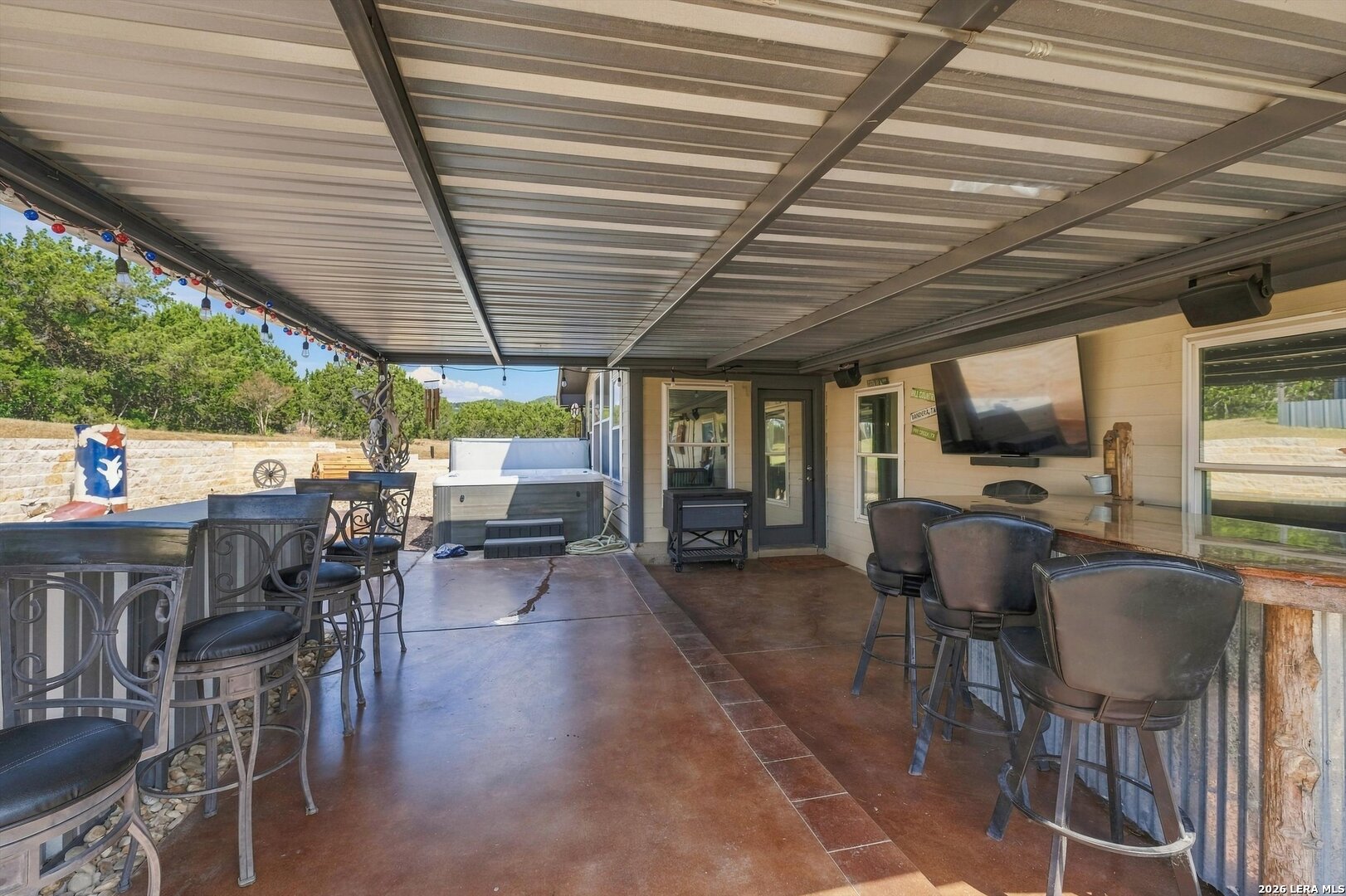 526 CHEYENNE TRL, Pipe Creek, TX 78063
