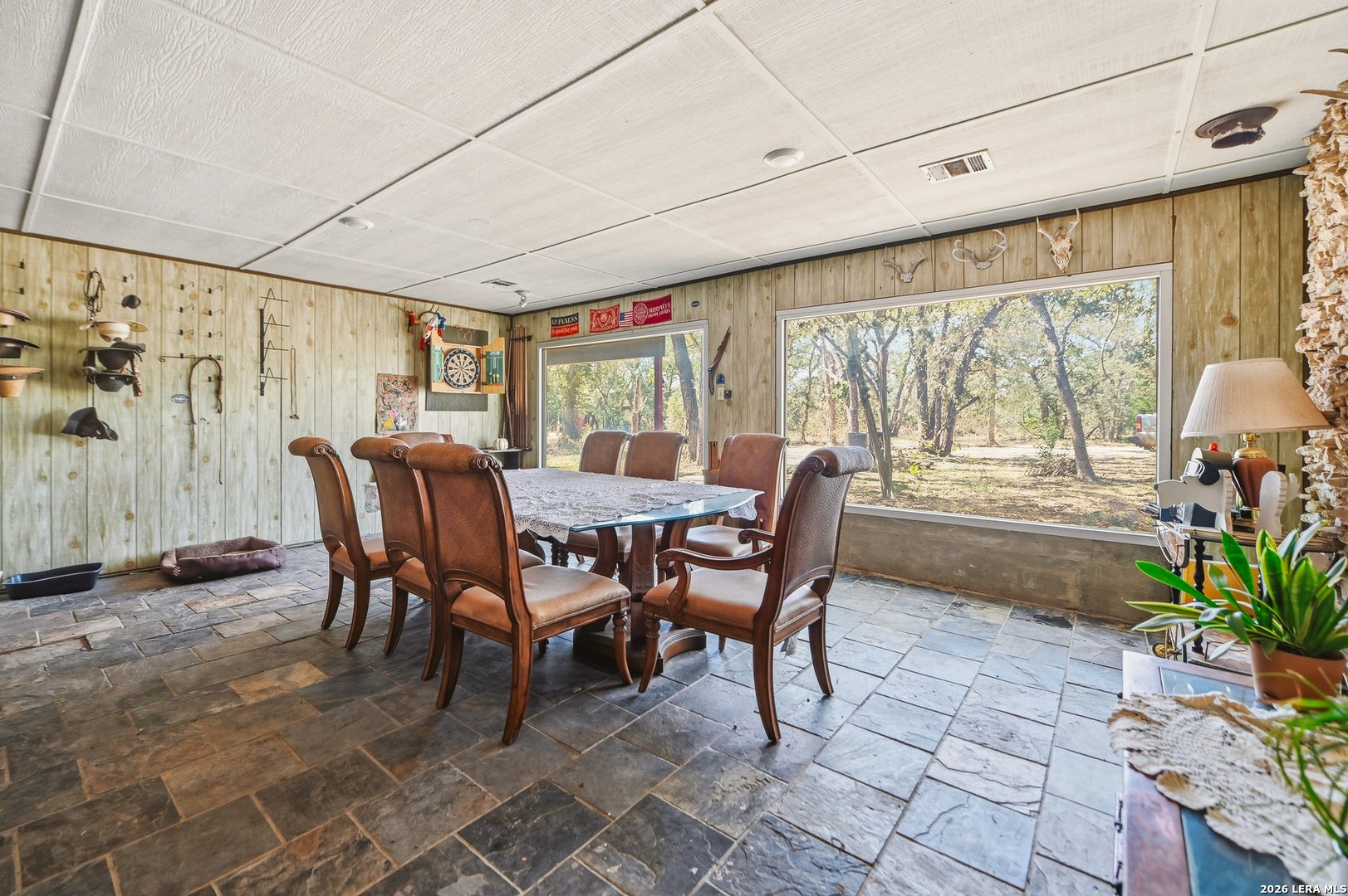 3001 Curry, Seguin, TX 78155