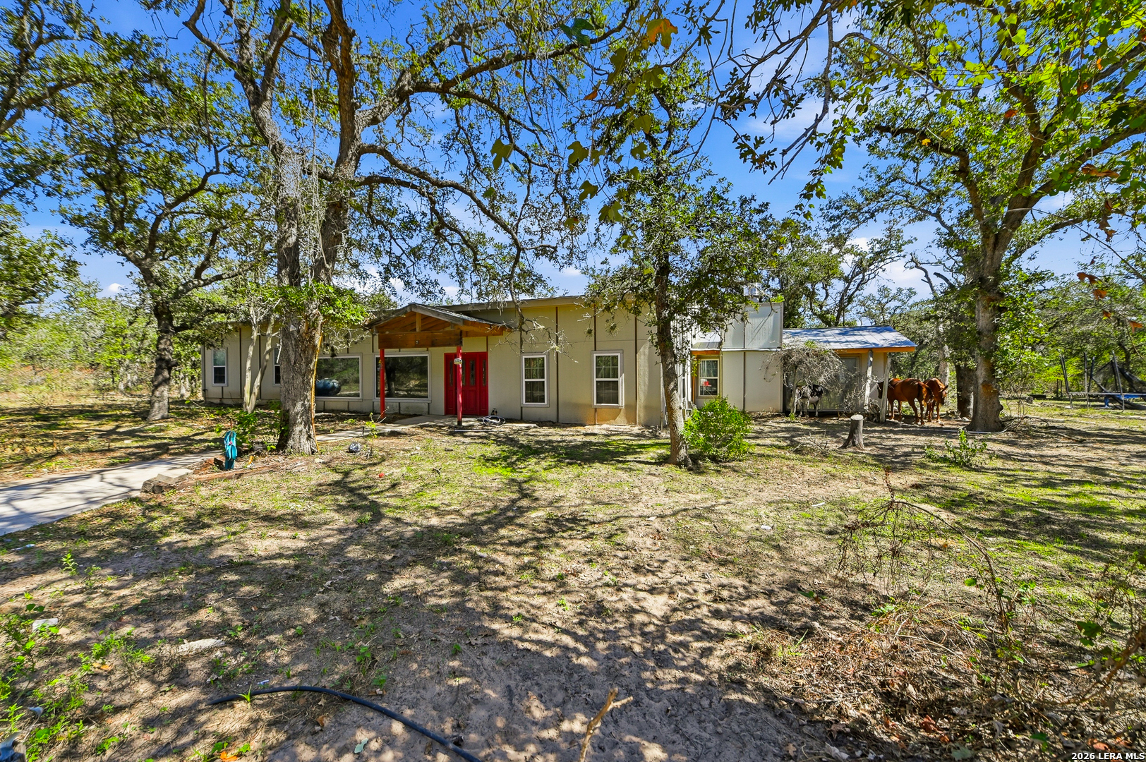 3001 Curry, Seguin, TX 78155