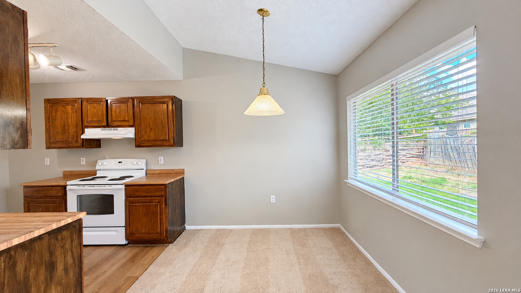 3714 CANDLEKNOLL CIR, San Antonio, TX 78244