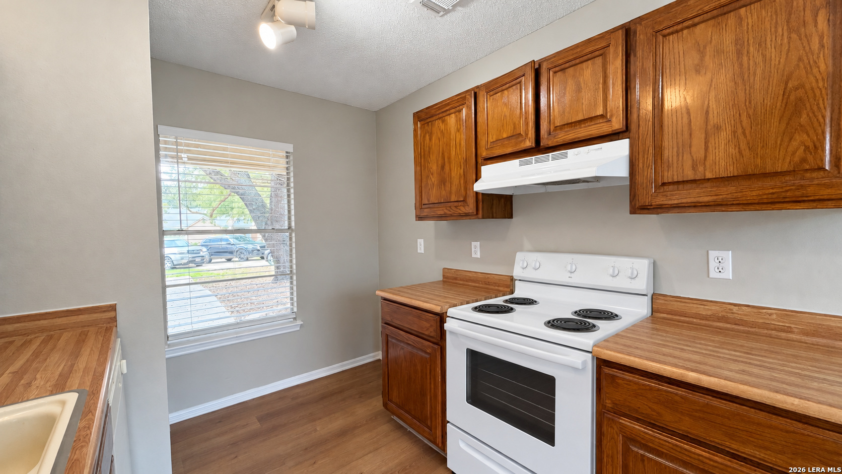 3714 CANDLEKNOLL CIR, San Antonio, TX 78244