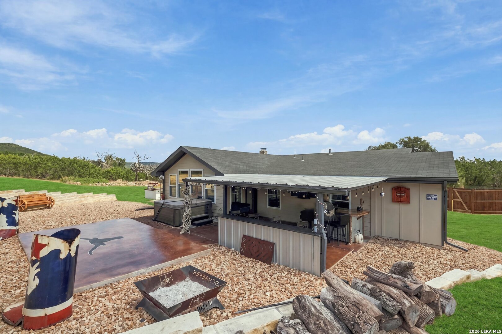 526 CHEYENNE TRL, Pipe Creek, TX 78063