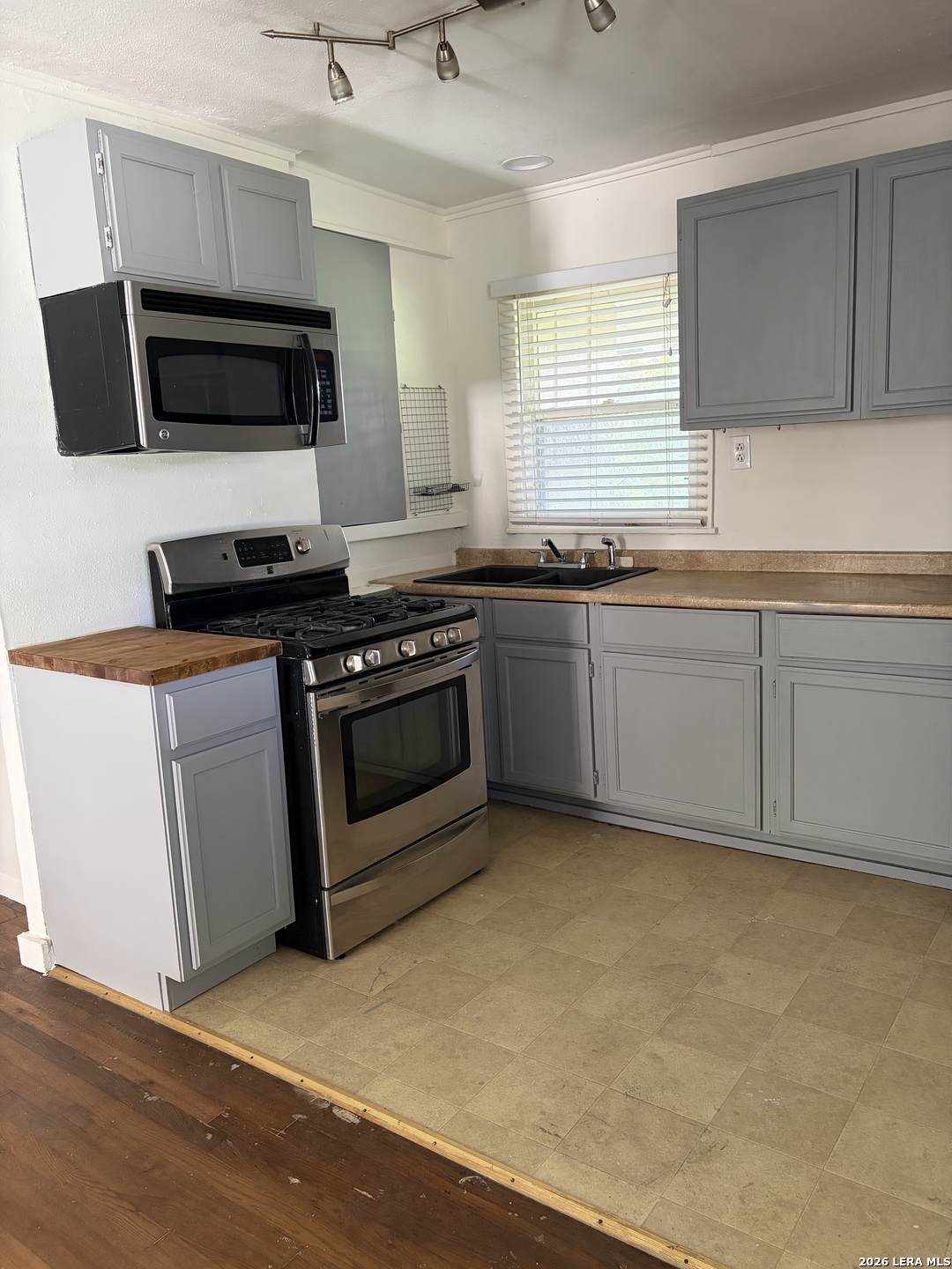 209 Melrose Pl, San Antonio, TX 78212