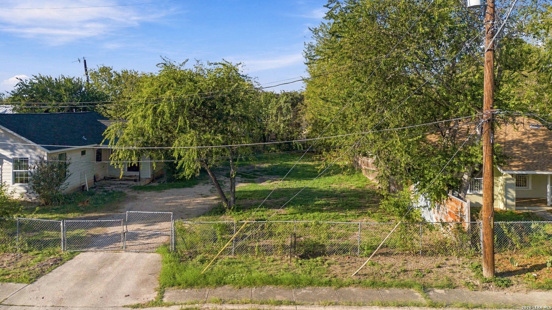 Property photo for 1707 N CENTER ST, San Antonio, TX