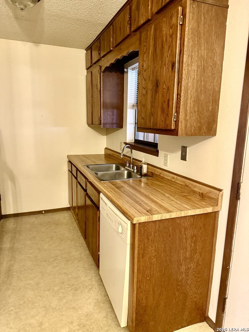 207 S ARCHER ST, #APT A3, Beeville, TX 78102