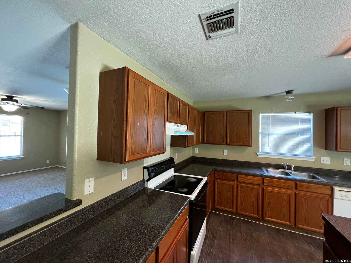 7910 Mainland Woods, San Antonio, TX 78250