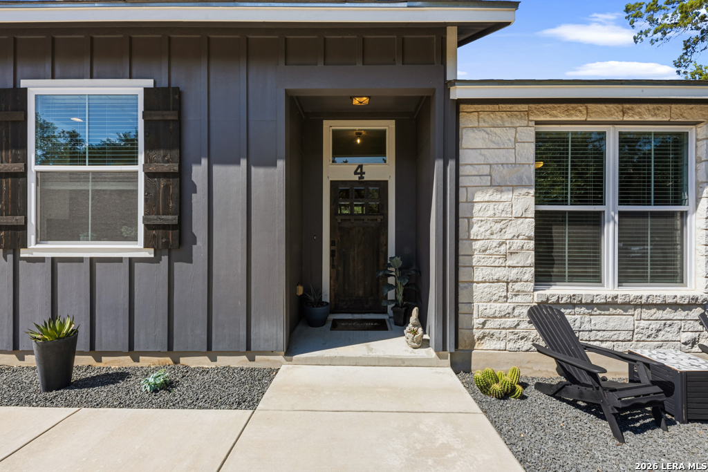4 HAPPY HOLLOW CT, Wimberley, TX 78676