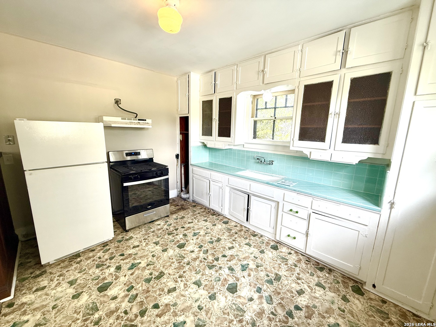 810 W Magnolia, #2, San Antonio, TX 78212