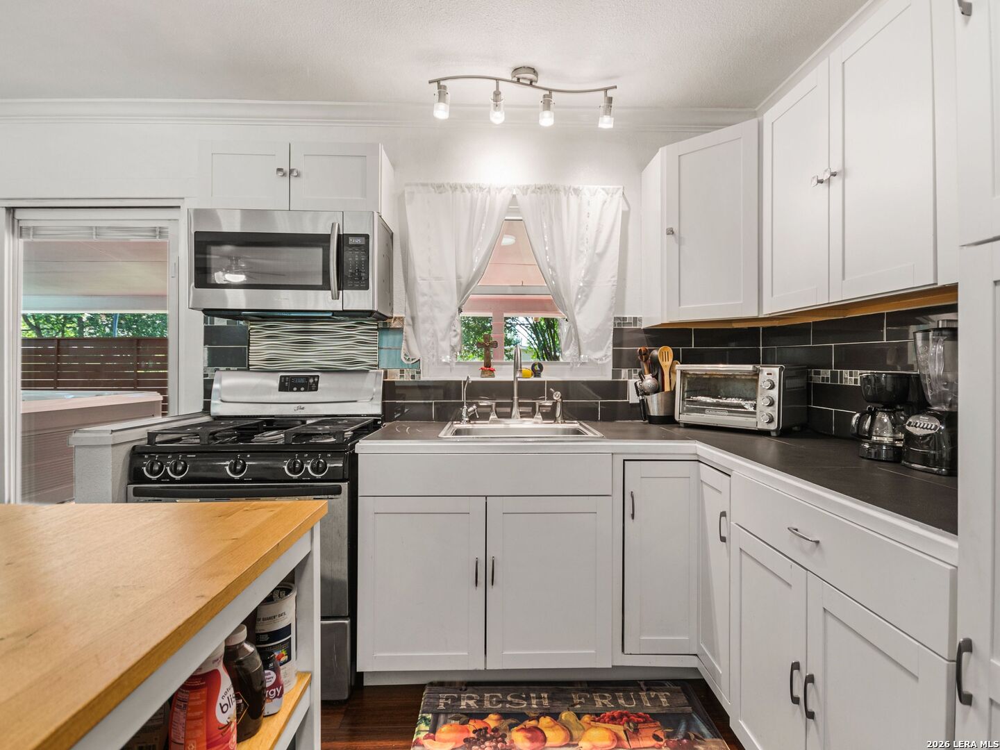 430 Sandalwood, San Antonio, TX 78216