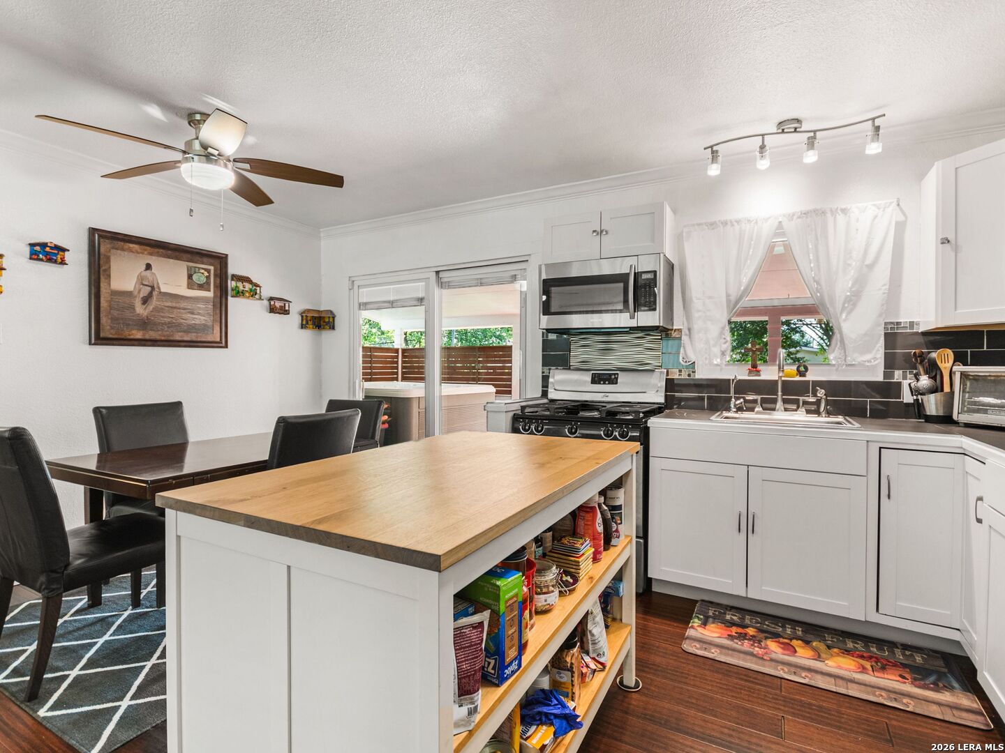 430 Sandalwood, San Antonio, TX 78216