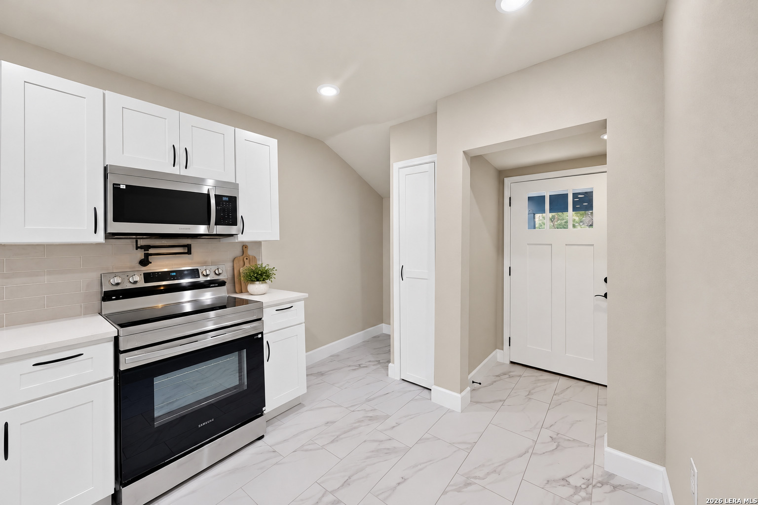 659 BARRETT PL, San Antonio, TX 78225