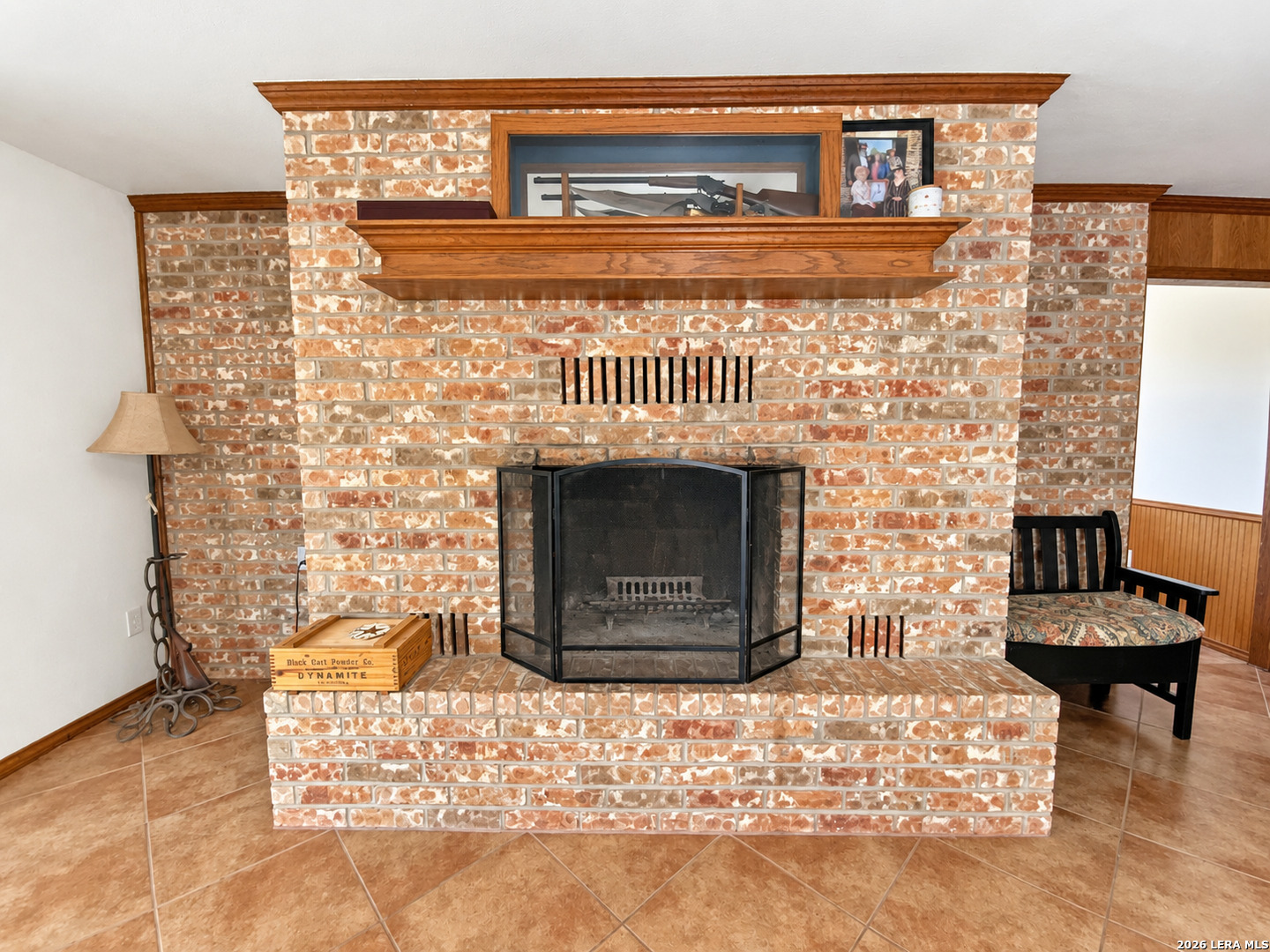 2379 WETZ RD, Marion, TX 78124