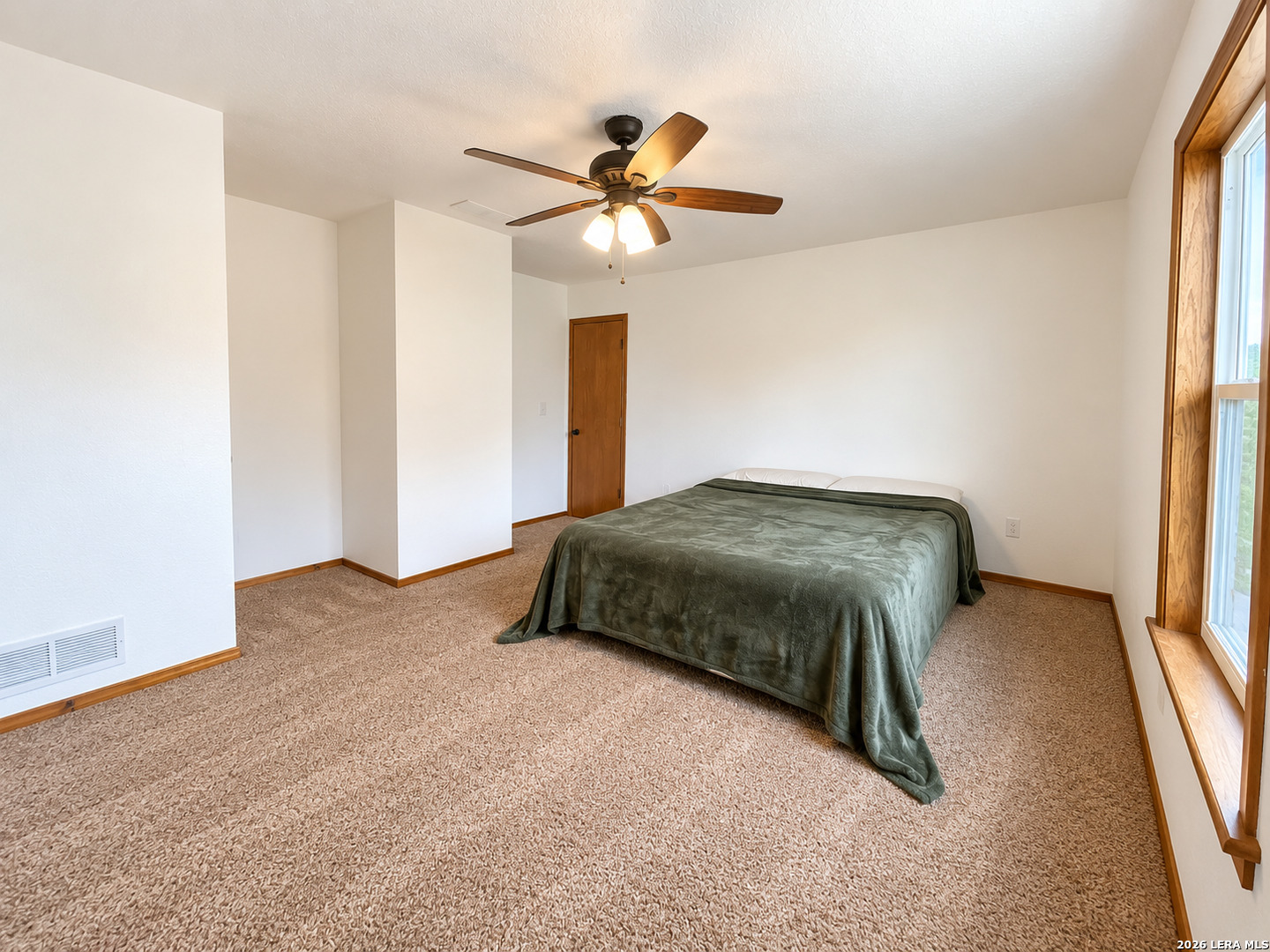 2379 WETZ RD, Marion, TX 78124