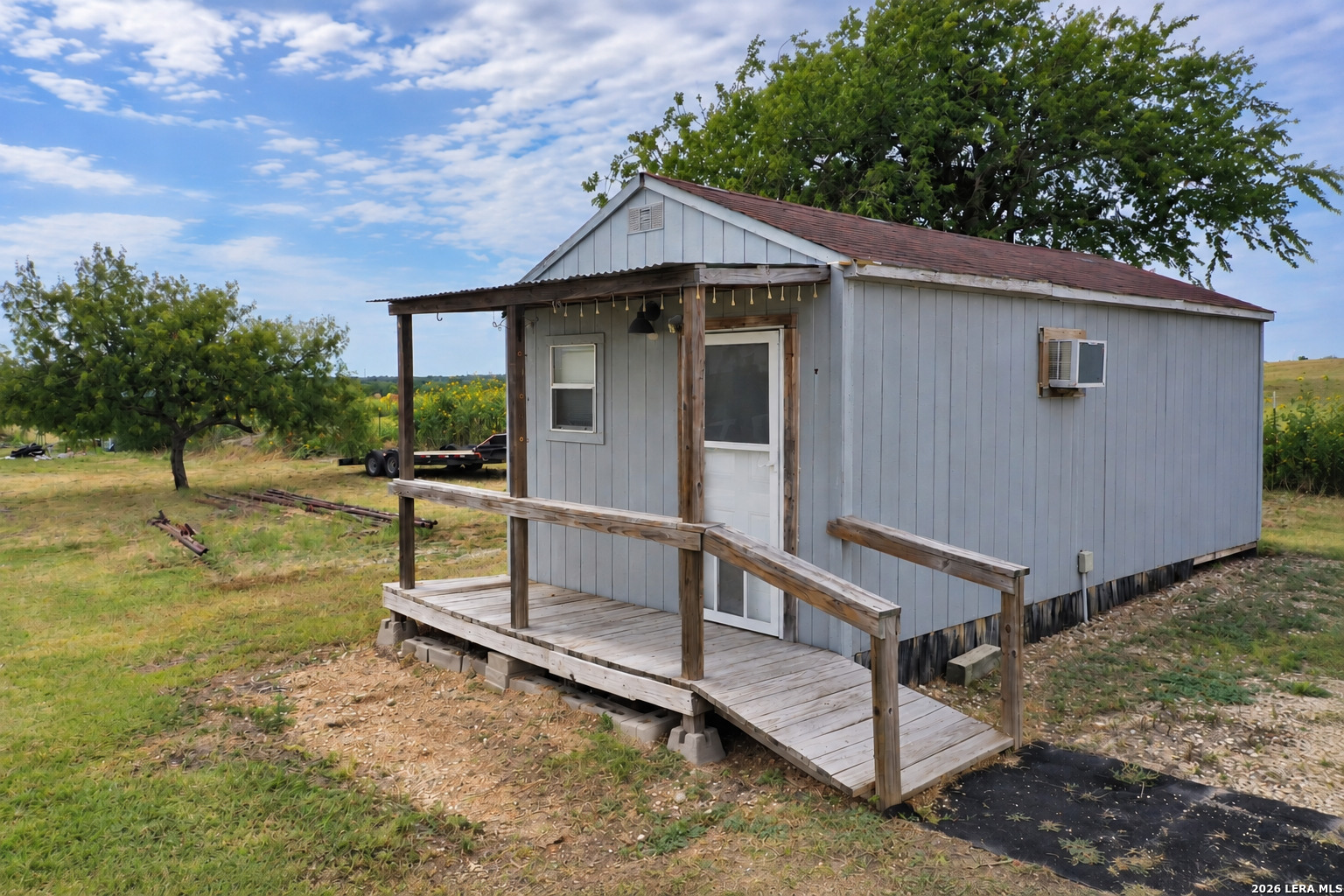 2379 WETZ RD, Marion, TX 78124