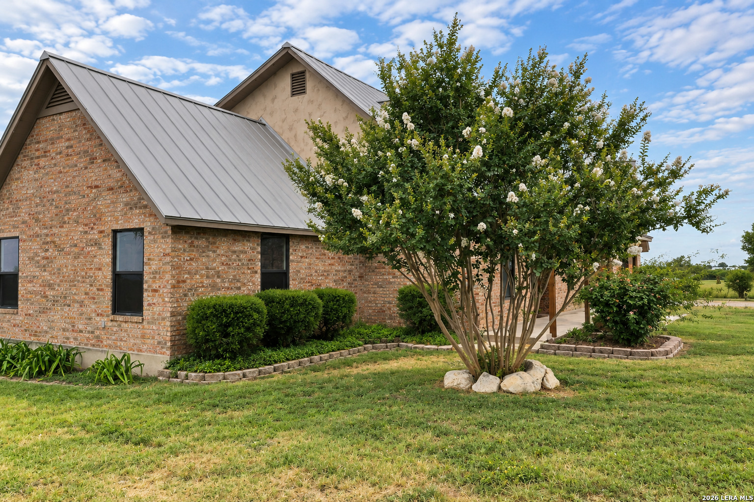 2379 WETZ RD, Marion, TX 78124