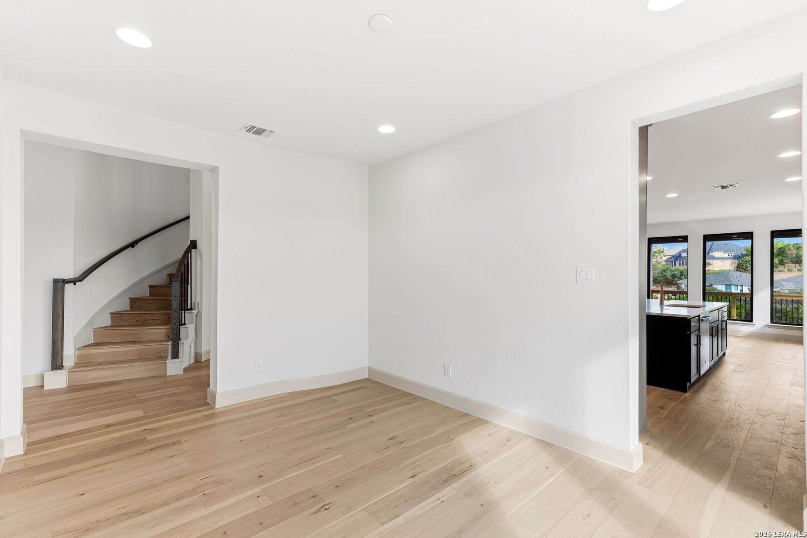 411 Canyon Hts, San Antonio, TX 78258