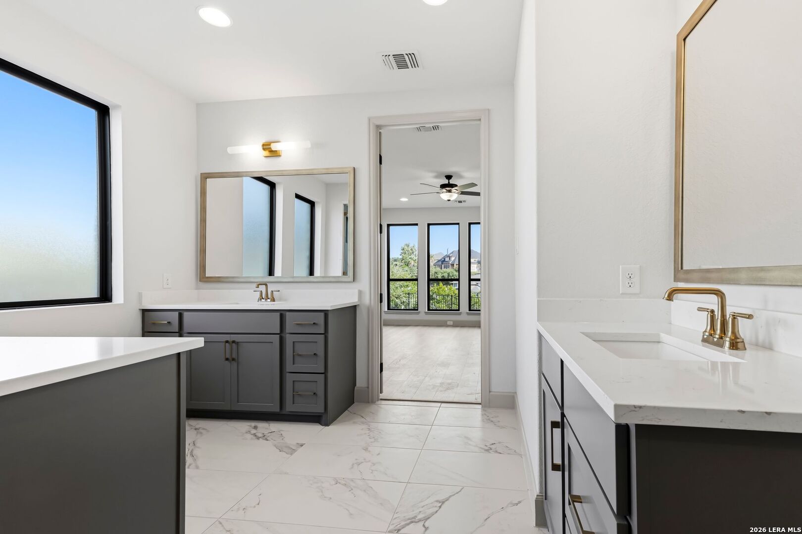411 Canyon Hts, San Antonio, TX 78258