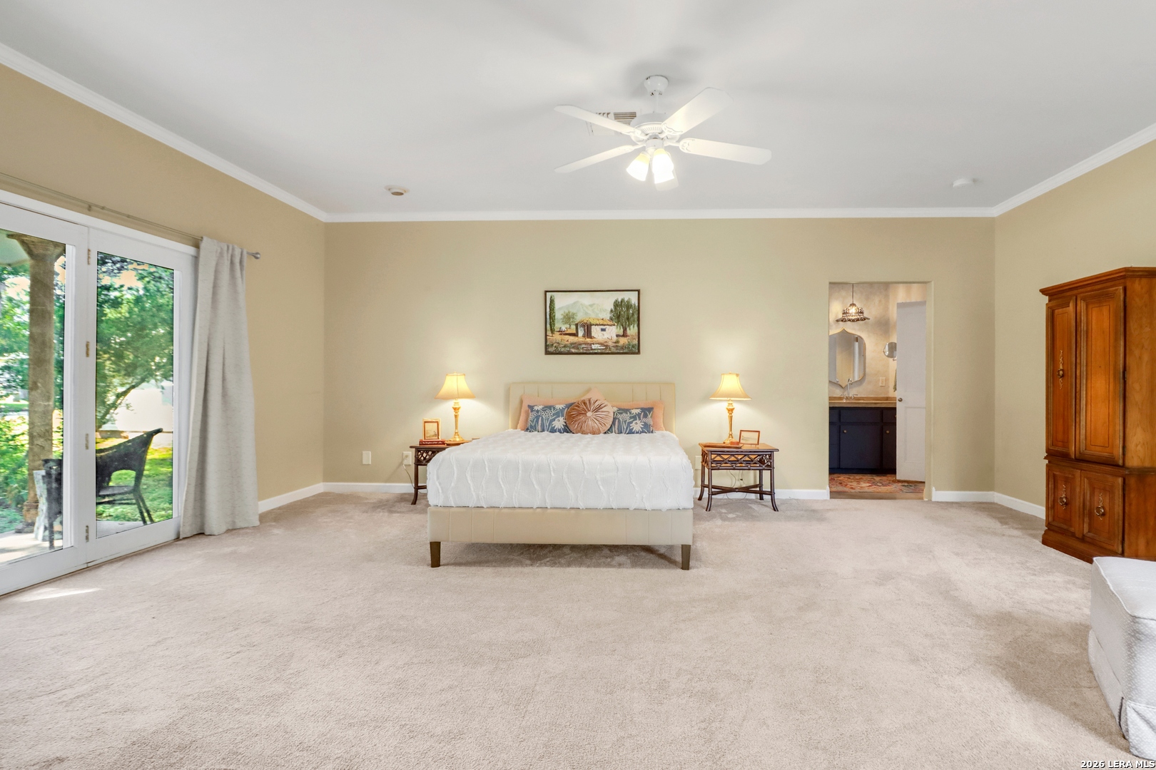 966 Bismark, Seguin, TX 78155