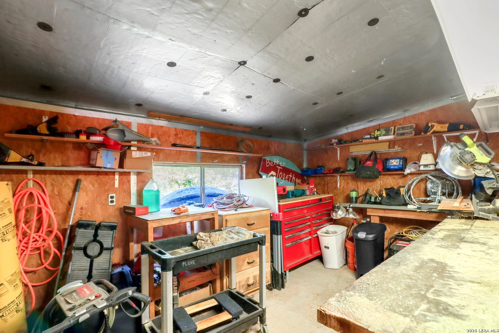 966 Bismark, Seguin, TX 78155