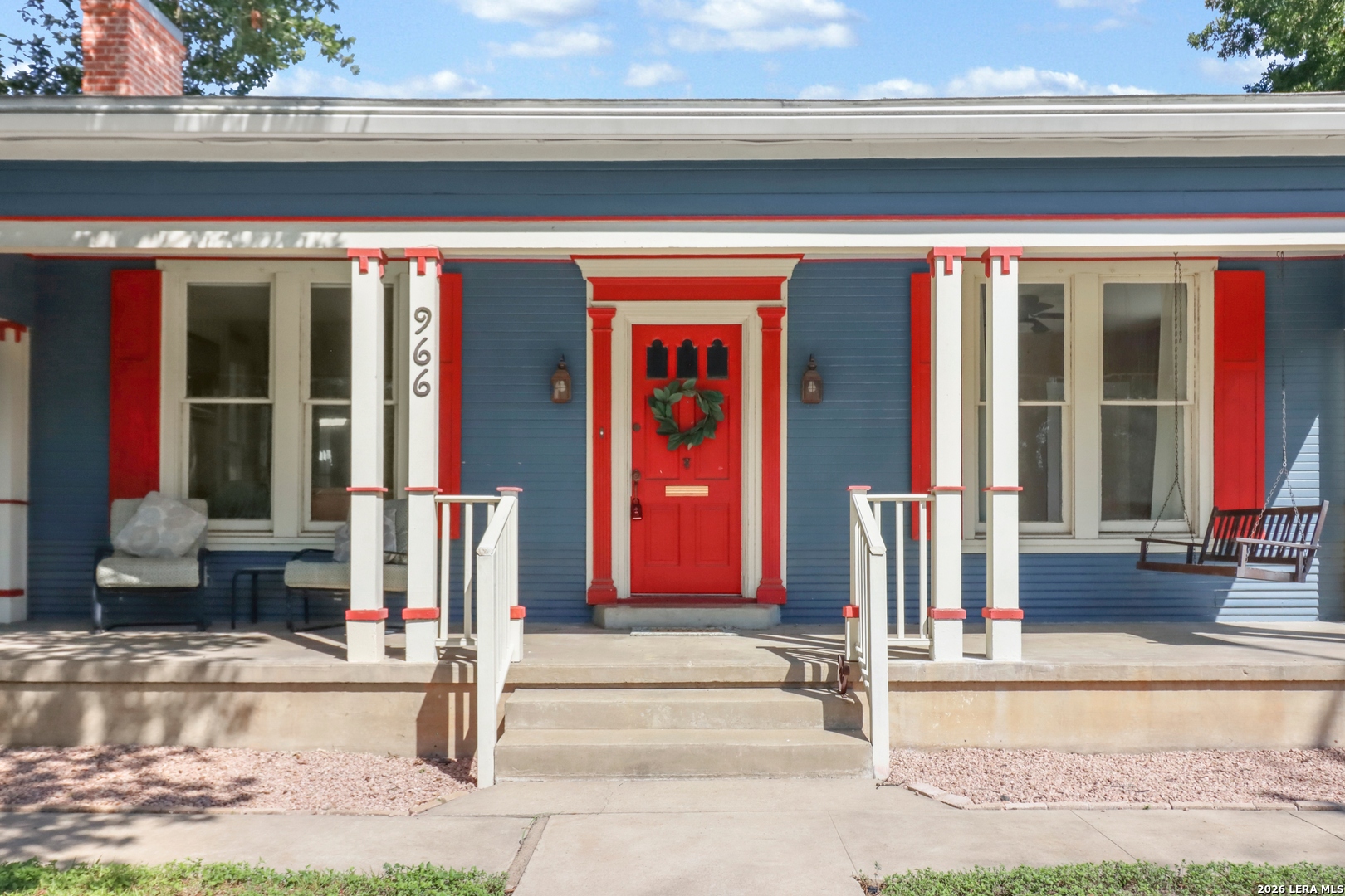 966 Bismark, Seguin, TX 78155
