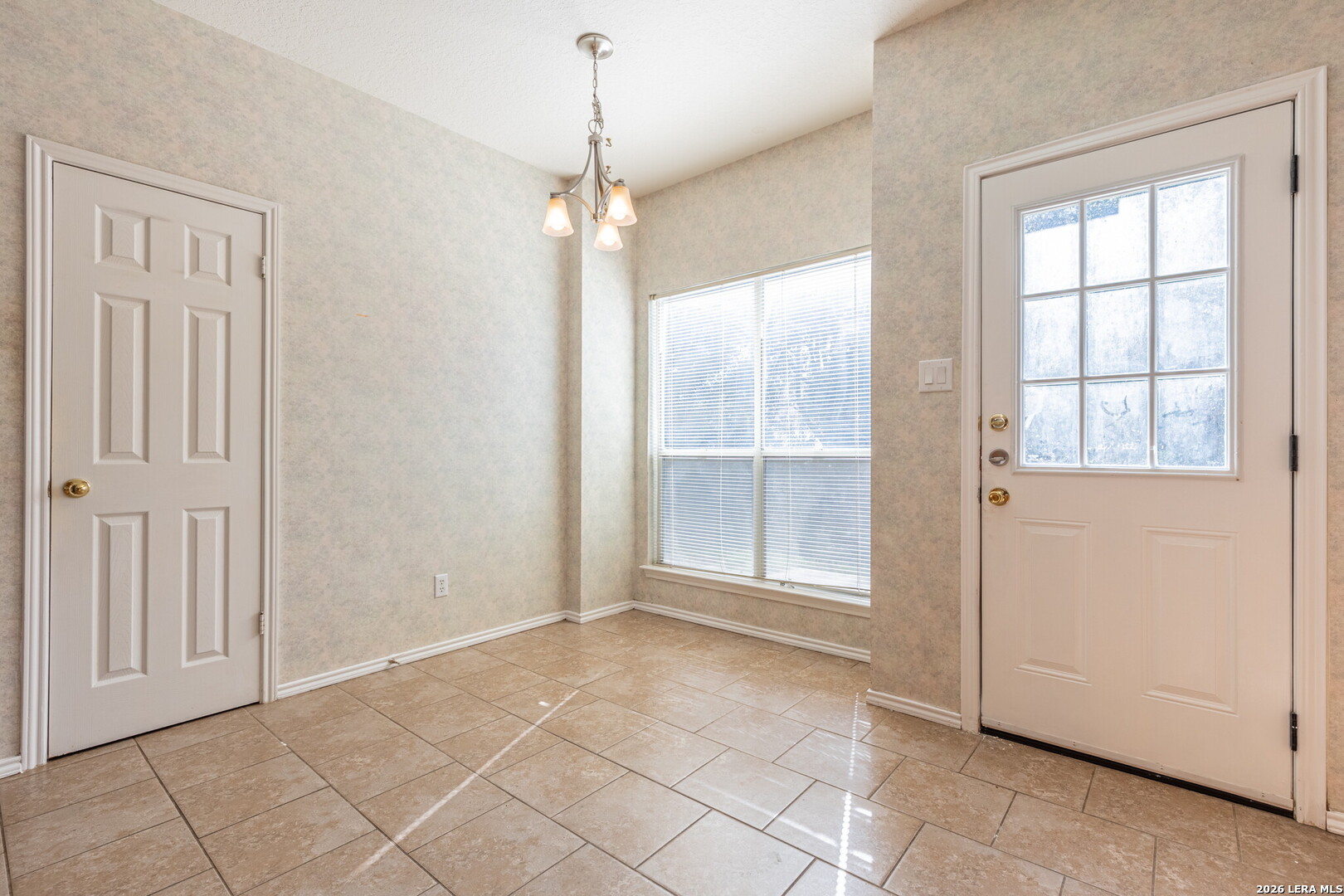 5946 CREEKWAY, San Antonio, TX 78247