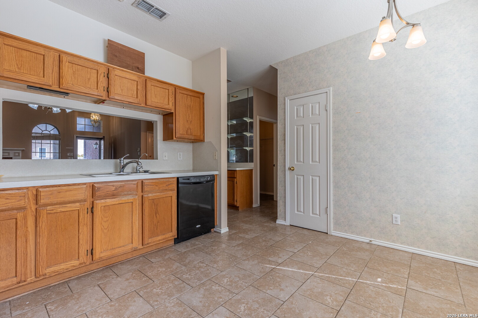 5946 CREEKWAY, San Antonio, TX 78247