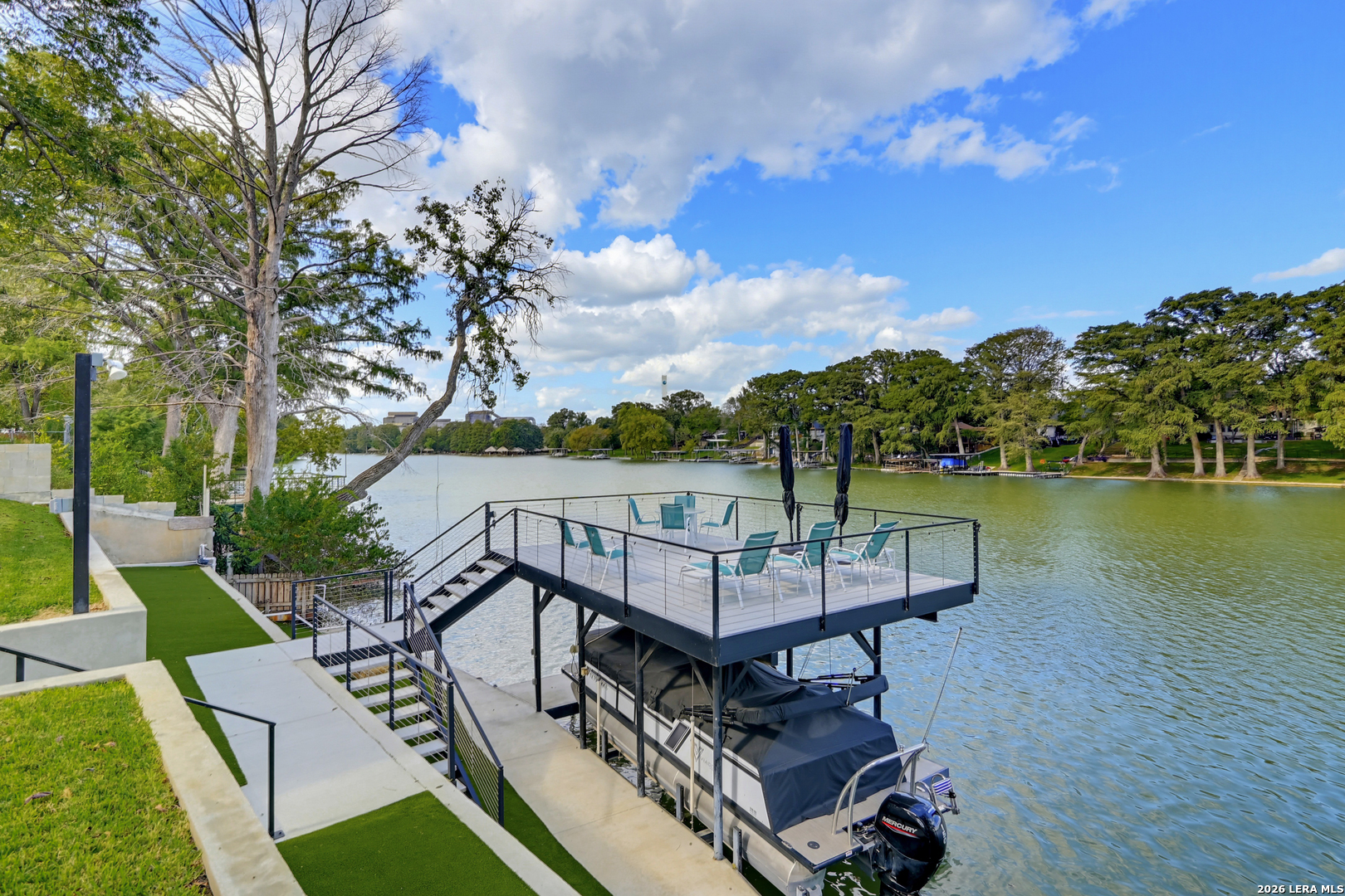 951 Reiley Rd, Seguin, TX 78155