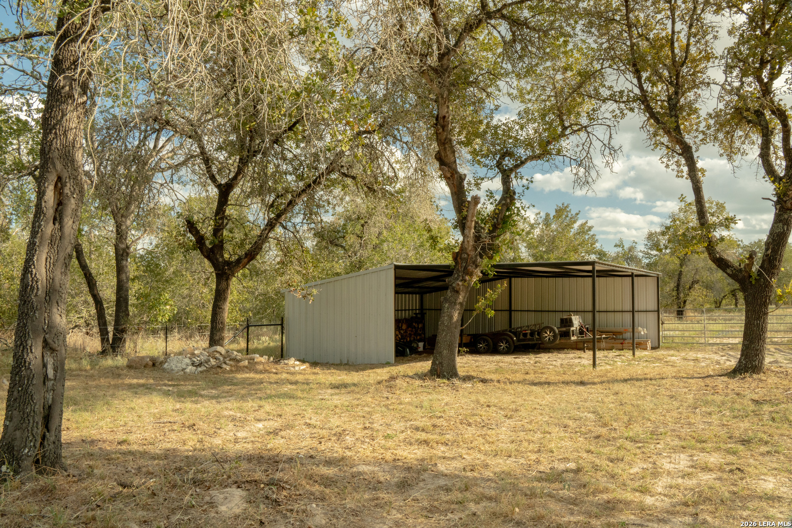 235 County Road 6814, Natalia, TX 78059