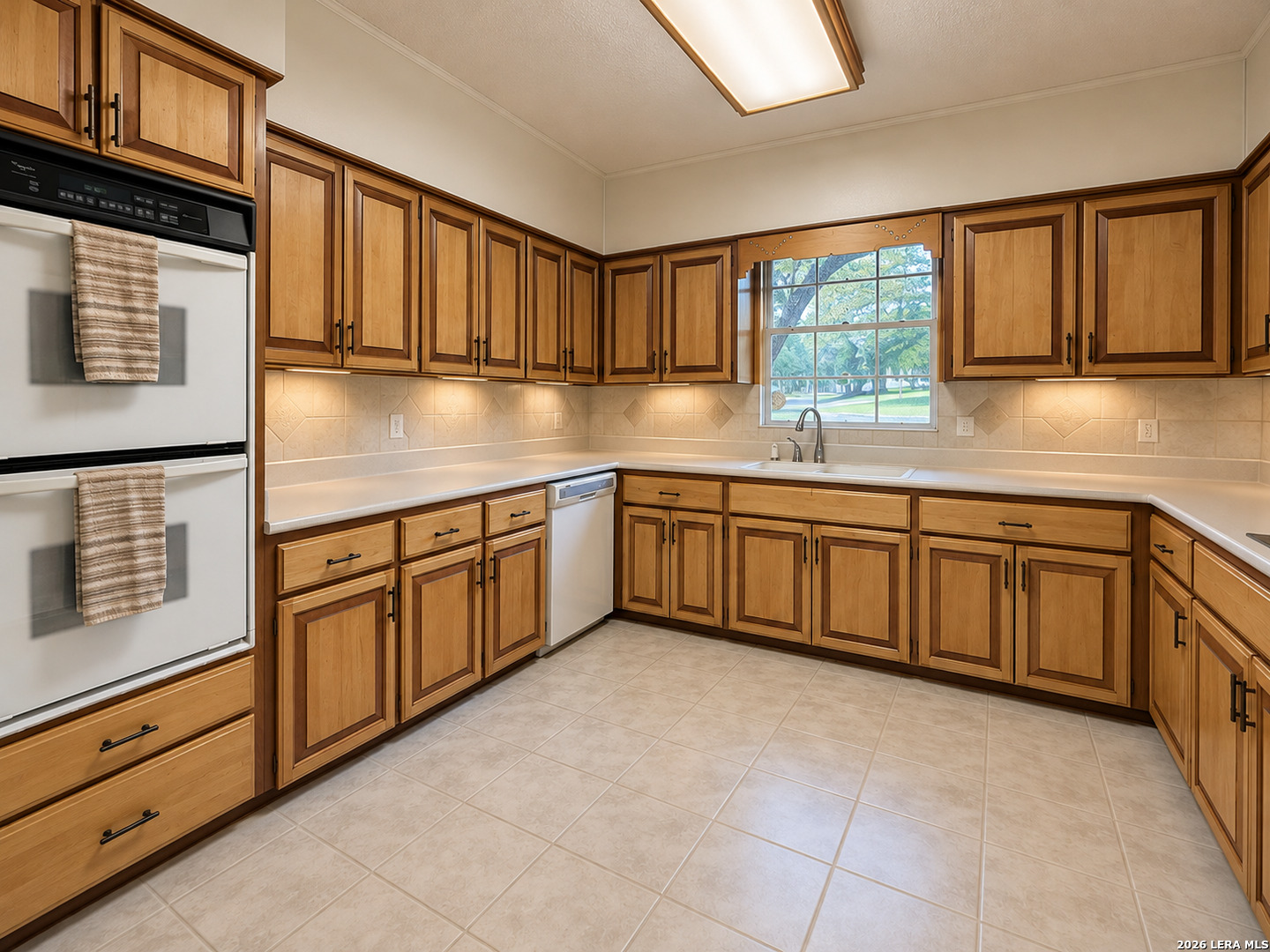 228 Sagecrest Dr, Hollywoodpark, TX 78232