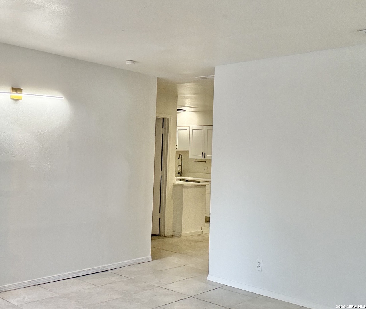 5234 VILLAGE ROW, San Antonio, TX 78218