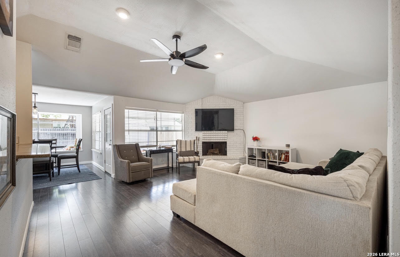 2600 STAR LIGHT LN, Schertz, TX 78154