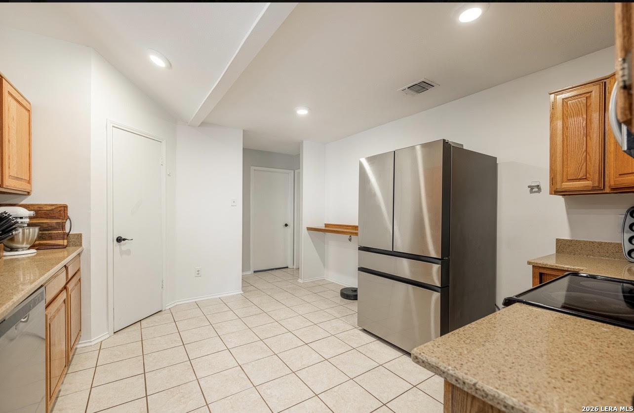 2600 STAR LIGHT LN, Schertz, TX 78154