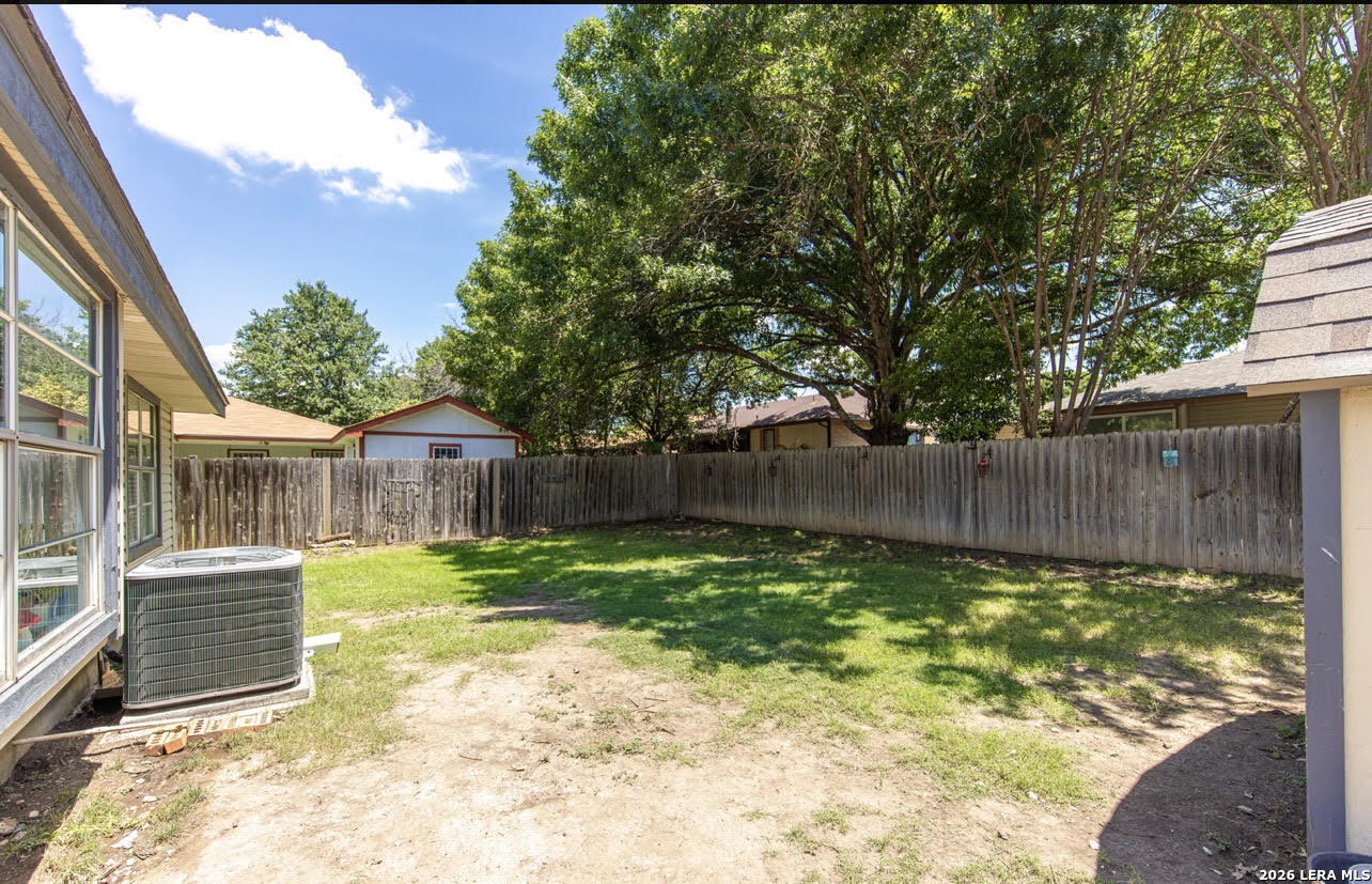 2600 STAR LIGHT LN, Schertz, TX 78154