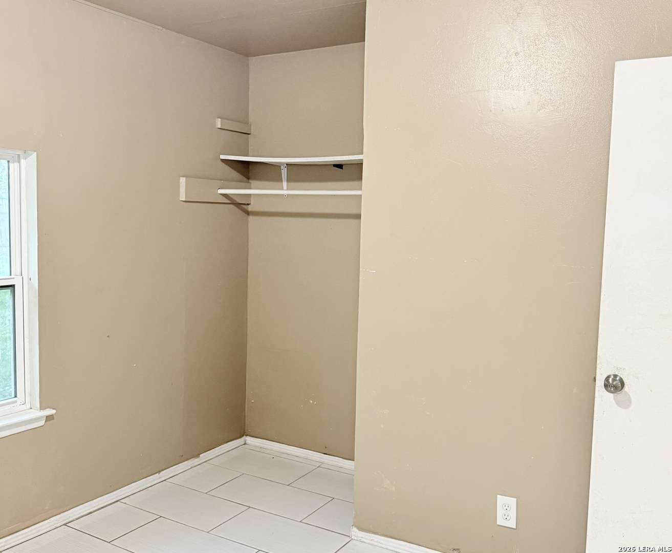 5234 VILLAGE ROW, San Antonio, TX 78218
