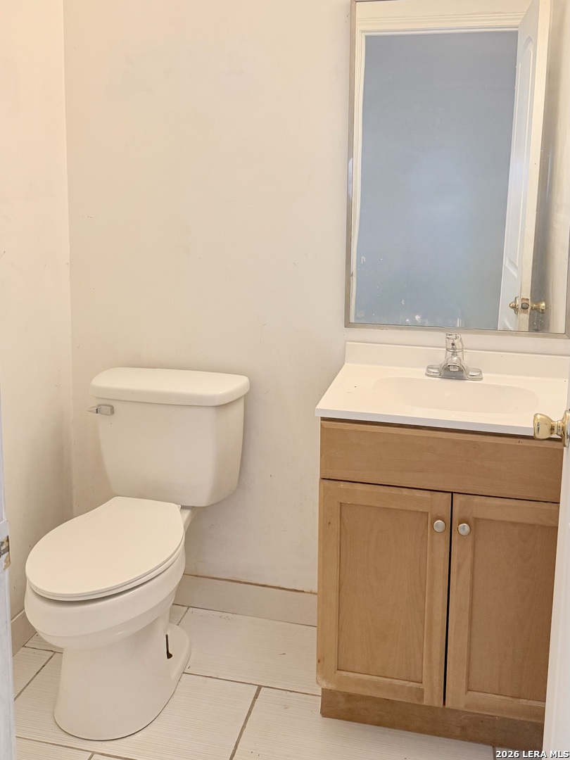 5234 VILLAGE ROW, San Antonio, TX 78218