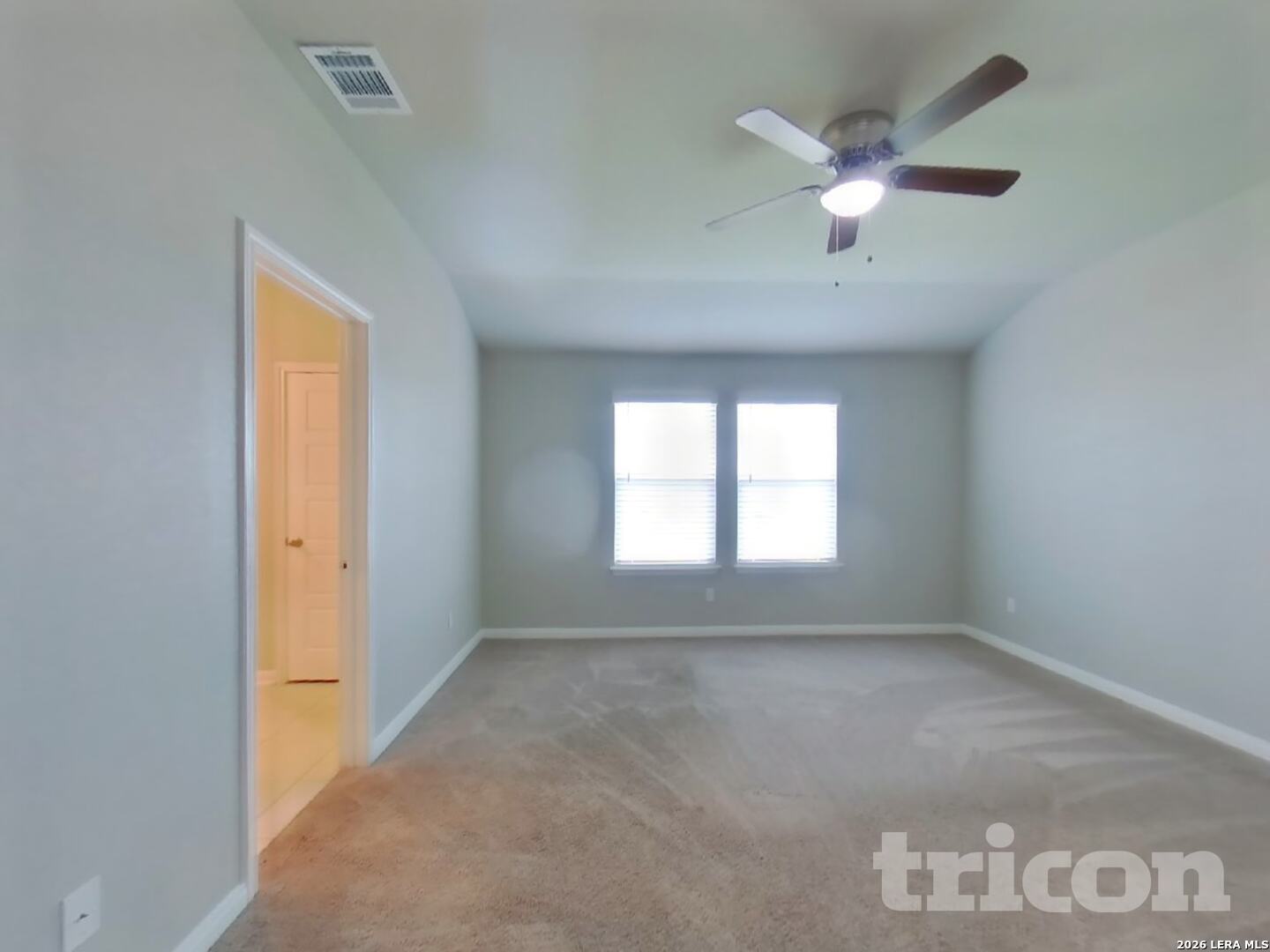 13605 Paxton Boulevard, St Hedwig, TX 78152