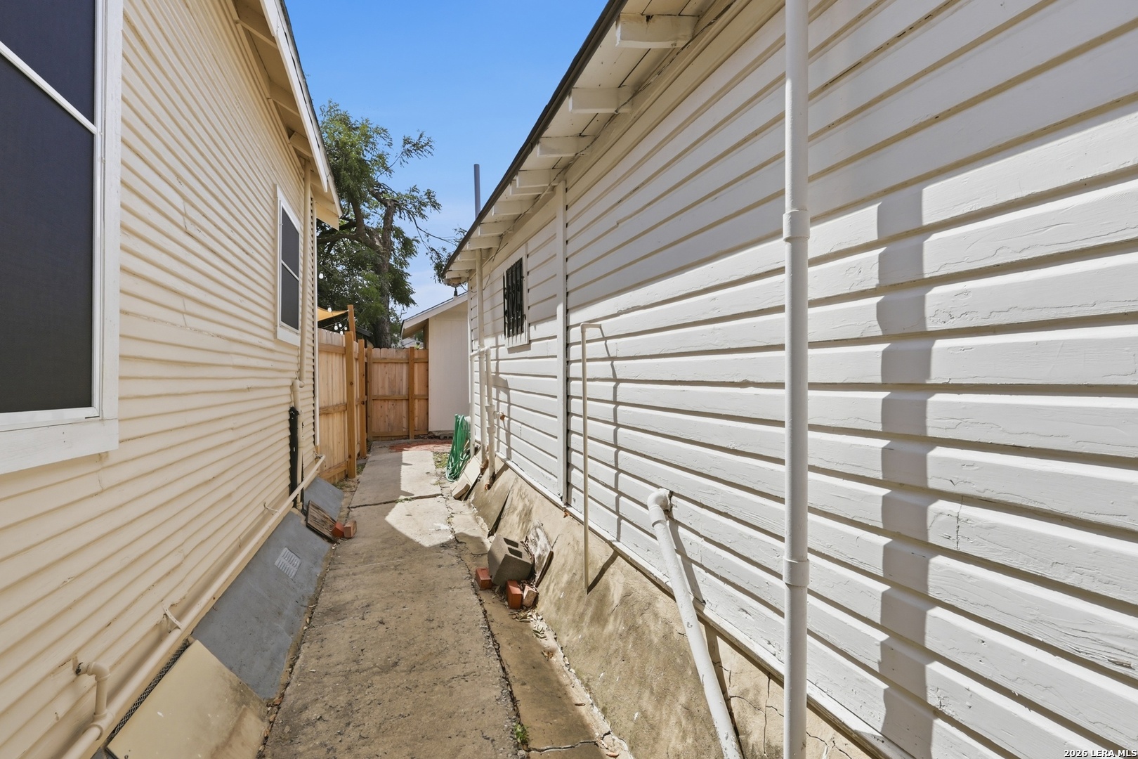 1610 AMESTOY ST, San Antonio, TX 78207