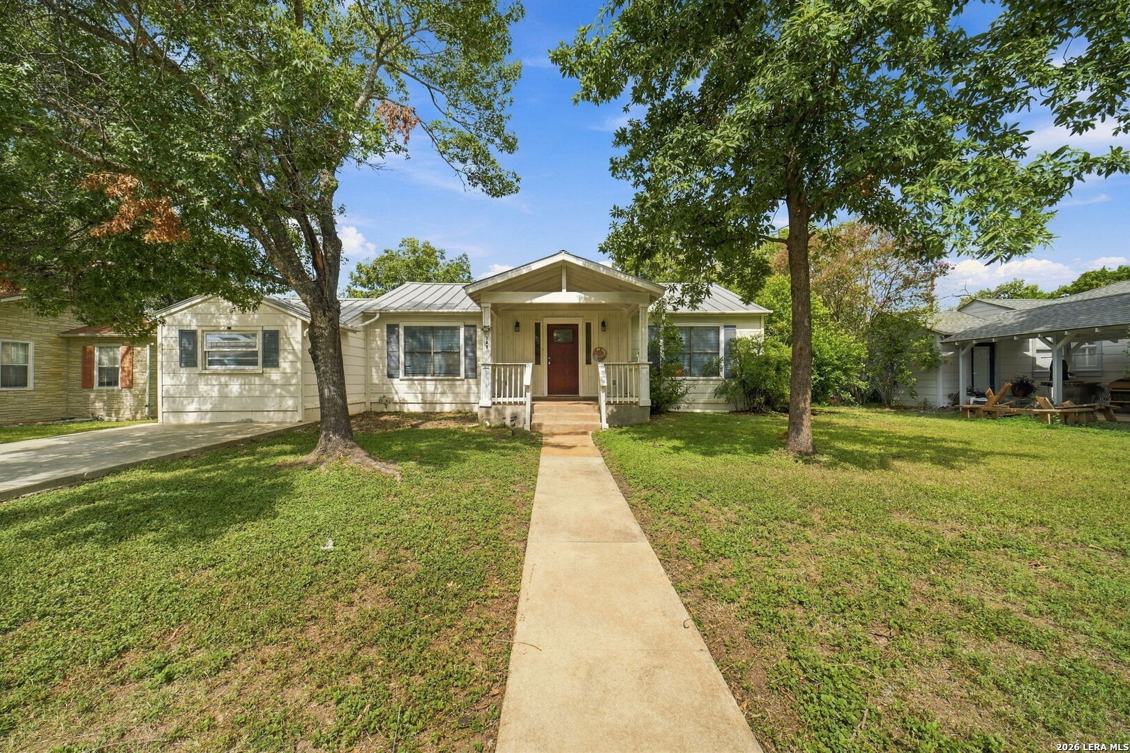 Property photo for 147 Larchmont Dr, San Antonio, TX